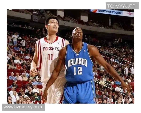 姚明低调穿衣风格展现内敛魅力引发时尚界关注