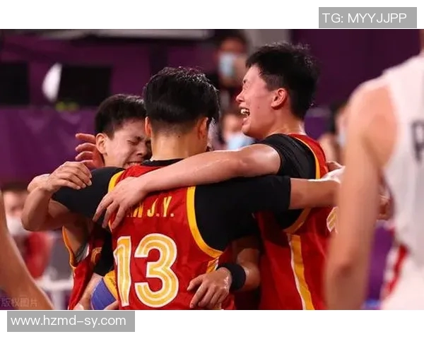 姚明挑战极限游泳记录展现运动员不屈精神与坚持毅力