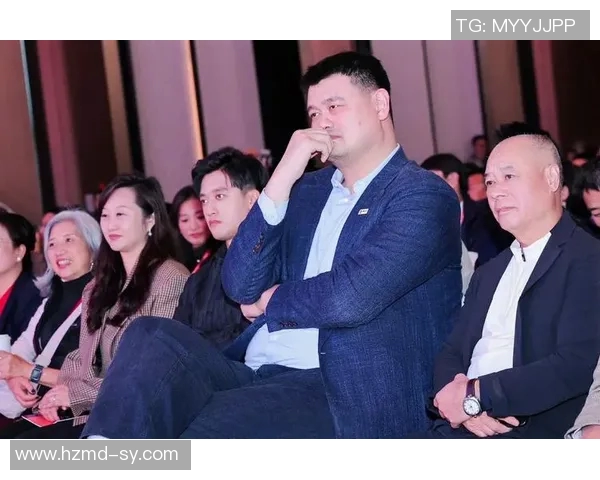 姚明携手传统文化传承之旅探索石狮艺术与现代体育的完美结合