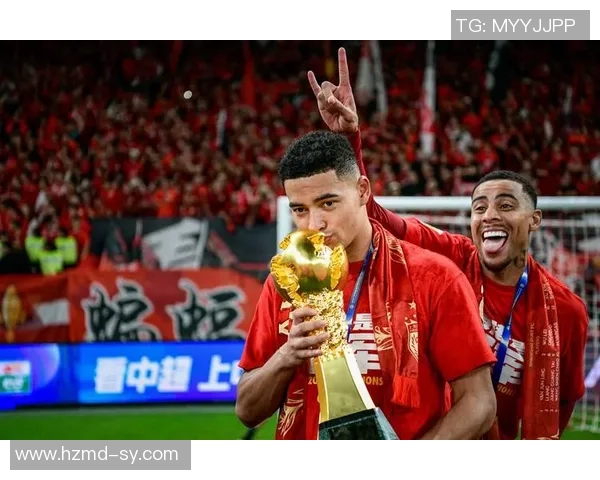 嘴哥心目中的足球明星排行榜及其精彩瞬间回顾 嘴哥心目中的足球明星排行榜及其精彩瞬间回顾